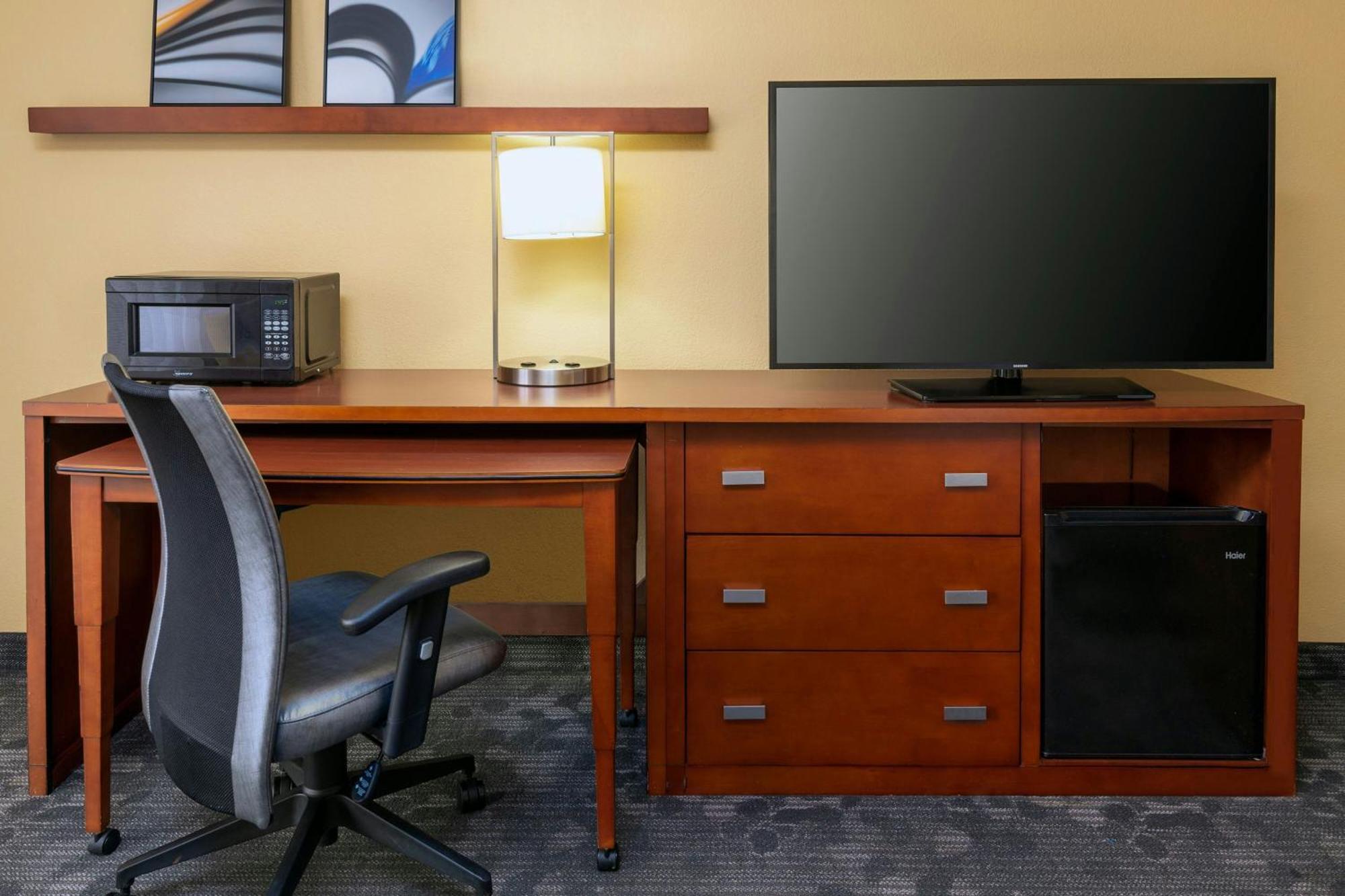 Courtyard By Marriott Oklahoma City Airport Eksteriør billede